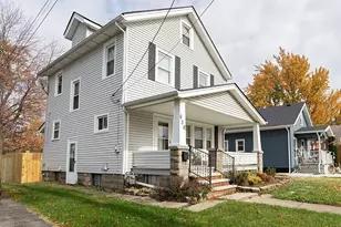 638 E Broad St, Elyria, OH 44035 - Photo 2
