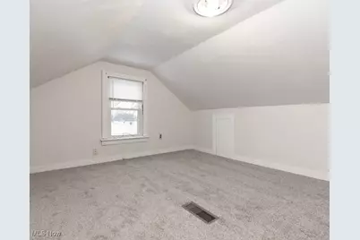 638 E Broad Street, Elyria, OH 44035 - Photo 30