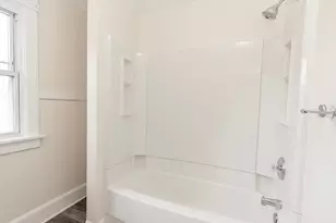 638 E Broad St, Elyria, OH 44035 - Photo 22