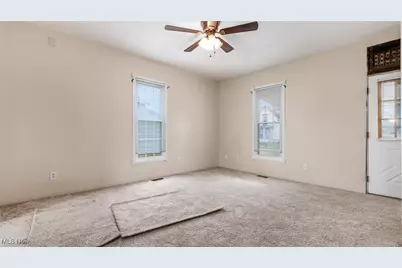 126 W 3rd Street, Frazeysburg, OH 43822 - Photo 10