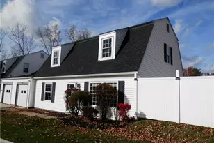 8080 Harbor Creek Dr, Mentor on the Lake, OH 44060 - Photo 2