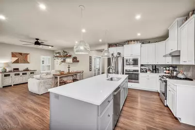 594 Prestwick Path, Painesville Twp, OH 44077 - Photo 8