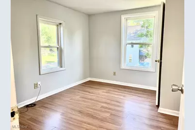 1104 4th Street SW, Massillon, OH 44647 - Photo 10