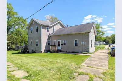 1104 4th Street SW, Massillon, OH 44647 - Photo 2