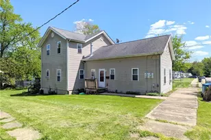 1104 4th St SW, Massillon, OH 44647 - Photo 2