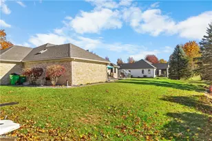 4082 Huntington Ct, Ashtabula, OH 44004 - Photo 4