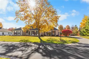 4082 Huntington Ct, Ashtabula, OH 44004 - Photo 2