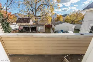 2035 Chesterland Ave, Oakwood, OH 44107 - Photo 32