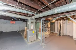 2035 Chesterland Ave, Oakwood, OH 44107 - Photo 44