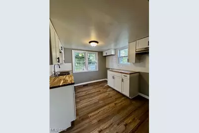 966 La Belle Avenue, Akron, OH 44320 - Photo 4