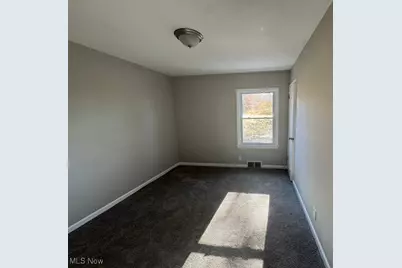 400 Calla Road W, Youngstown, OH 44514 - Photo 8