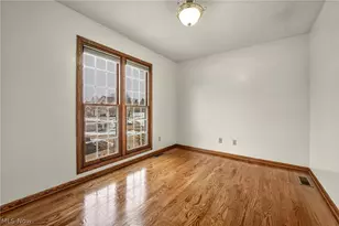 92 Ravenshollow Dr, Cuyahoga Falls, OH 44223 - Photo 16