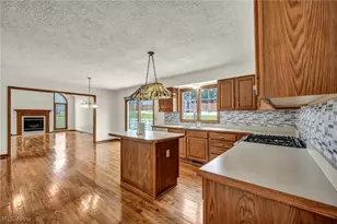 92 Ravenshollow Dr, Cuyahoga Falls, OH 44223 - Photo 12