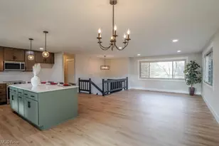 2100 Steffy Rd, Mogadore, OH 44260 - Photo 8