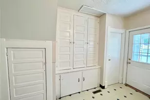 218 Gates Ave, Elyria, OH 44035 - Photo 2