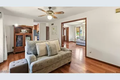 951 S Azalea Boulevard, Barberton, OH 44203 - Photo 16