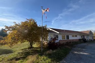 48712 Bloomfield Ave, East Liverpool, OH 43920 - Photo 2