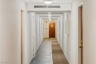 12520 Edgewater Dr, Oakwood, OH 44107 - Photo 6