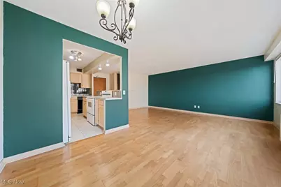 12520 Edgewater Drive #608, Oakwood, OH 44107 - Photo 14