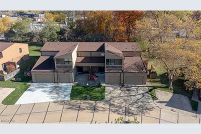 136 Kimrose Lane, Grandview Heights, OH 44147 - Photo 6