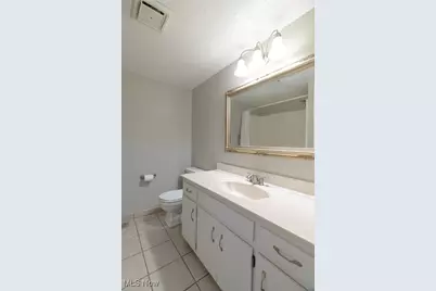 136 Kimrose Lane, Grandview Heights, OH 44147 - Photo 18