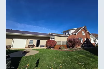 9369 Chestnut Avenue SE, East Sparta, OH 44626 - Photo 4