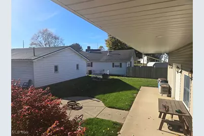 9369 Chestnut Avenue SE, East Sparta, OH 44626 - Photo 6