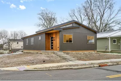 455 S Van Buren Avenue, Barberton, OH 44203 - Photo 4