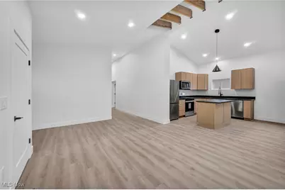 455 S Van Buren Avenue, Barberton, OH 44203 - Photo 10