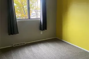 14292 Trenton Ave, Strongsville, OH 44136 - Photo 16