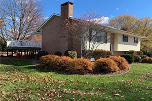 15054 Strader Rd, East Liverpool, OH 43920 - Photo 2