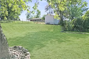 704 Douglas Ave, Wintersville, OH 43953 - Photo 36