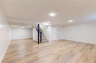 704 Douglas Ave, Wintersville, OH 43953 - Photo 28