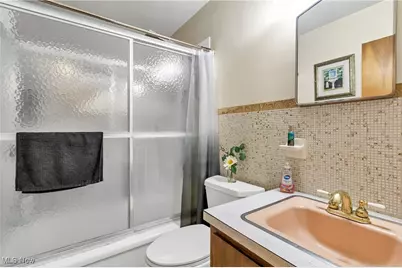 2050 Chapel Hill Drive, Youngstown, OH 44511 - Photo 12