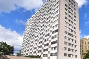 12520 Edgewater Dr, Oakwood, OH 44107 - Photo 1