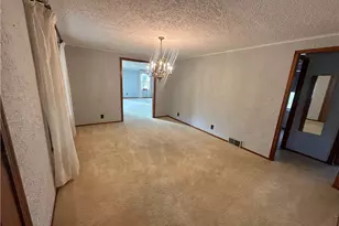 32 Locust Hill Rd, Chester, WV 26034 - Photo 6