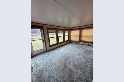 32 Locust Hill Road, Chester, WV 26034 - Photo 8