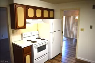 255 N Portage Path, Akron, OH 44303 - Photo 10