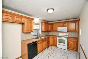 1226 Poplar Ave SW, Canton, OH 44710 - Photo 4