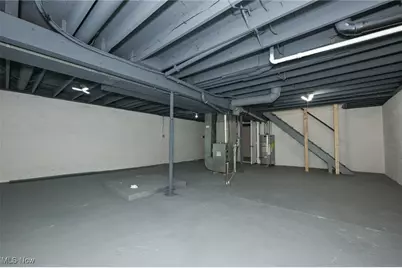 213 Klinger Street, Coventry, OH 44319 - Photo 40