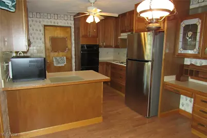 1000 Brown Drive, Ashtabula, OH 44004 - Photo 4