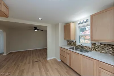 1184 Niagara Avenue, Akron, OH 44305 - Photo 6