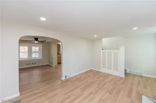 1184 Niagara Ave, Akron, OH 44305 - Photo 4