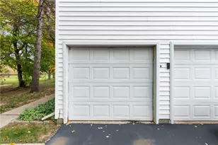 2511 Royal County Down, Uniontown, OH 44685 - Photo 18