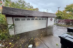 614 E 97th St, Loveland, OH 44108 - Photo 2