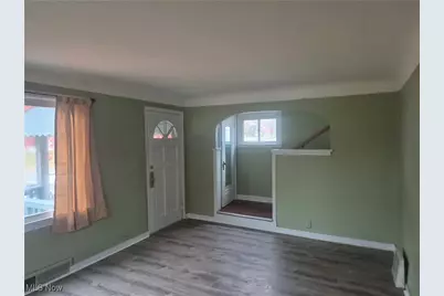 4962 Oroszy Avenue, Lorain, OH 44052 - Photo 6