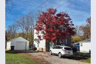 4962 Oroszy Avenue, Lorain, OH 44052 - Photo 4