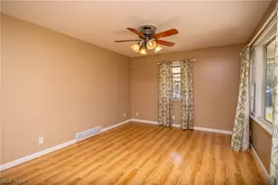 69565 Crescent Rd, St Clairsville, OH 43950 - Photo 6