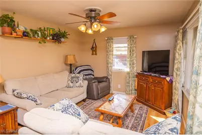 69565 Crescent Road, St Clairsville, OH 43950 - Photo 6