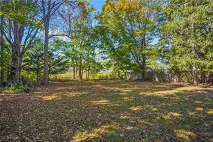 8284 Westmoor Rd, Mentor, OH 44060 - Photo 12